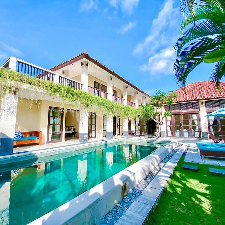 Cometa Villas Seminyak By Premier Hospitality Asia ภายนอก รูปภาพ