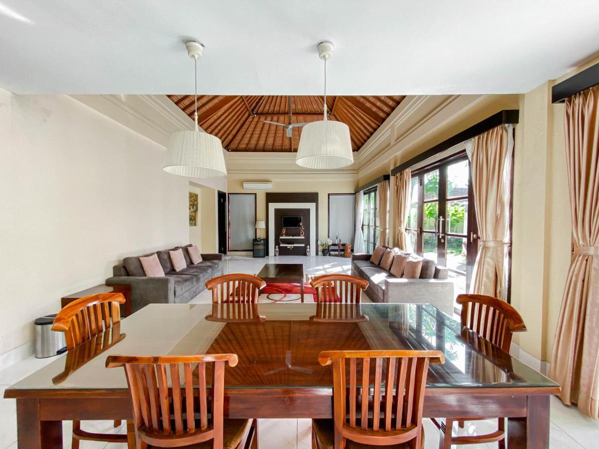 Cometa Villas Seminyak By Premier Hospitality Asia ภายนอก รูปภาพ