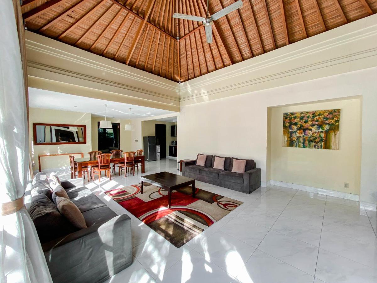Cometa Villas Seminyak By Premier Hospitality Asia ภายนอก รูปภาพ