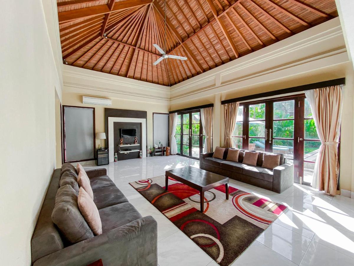 Cometa Villas Seminyak By Premier Hospitality Asia ภายนอก รูปภาพ